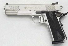 Anche Smith & Wesson “clona” Colt