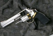 S&W 686 magnum plus: remake a sette colpi