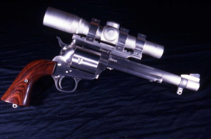 Freedom-arms-454-casull-lato-destro