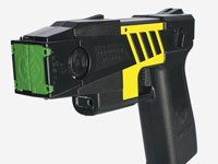 Più Taser in mano ai bobby