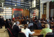 La seduta di ieri sul decreto che penalizza il settore