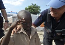 Esclusivo Haiti: i carabinieri nelle tendopoli di Pourt au Prince