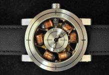 Un orologio davvero “carico”