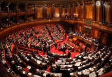 Bocciati i limiti su caricatori e richiami