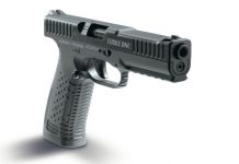 Arsenal firearms si difende