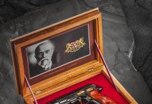 Una Cz 75 per i 100 anni della Repubblica
