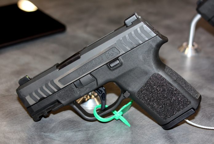 Fightlight MX handgun 9x19_left side