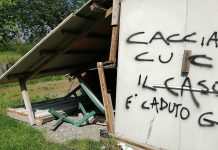 Sua maestà dichiara guerra agli anticaccia
