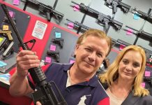 Mark McCloskey deve consegnare il suo Ar… e ne compra subito un altro!