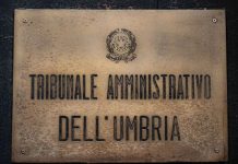È possibile detenere armi con il figlio ai domiciliari