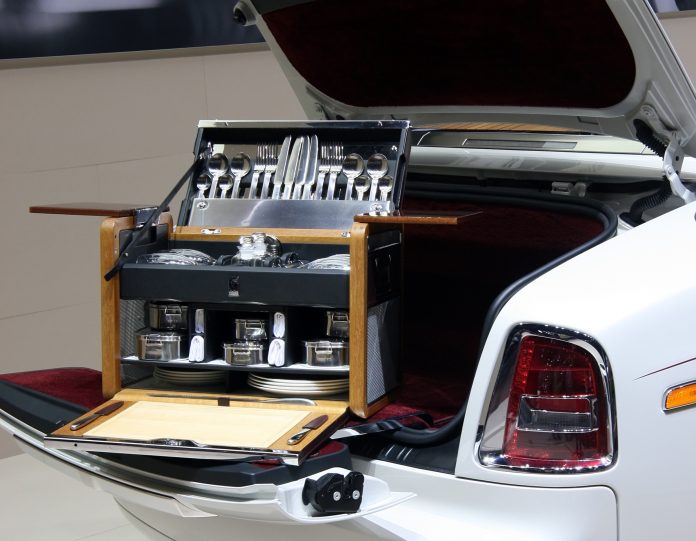 Paris,-,October,14:,Closeup,Of,The,Rolls-royce,Picnic,Hamper