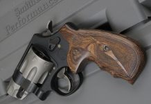 Smith & Wesson 327 Pc calibro .357 magnum