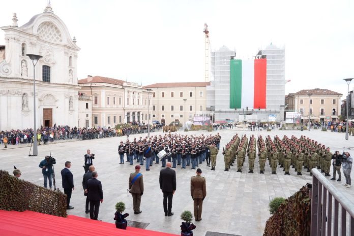 14-Resa degli onori a termine cerimonia